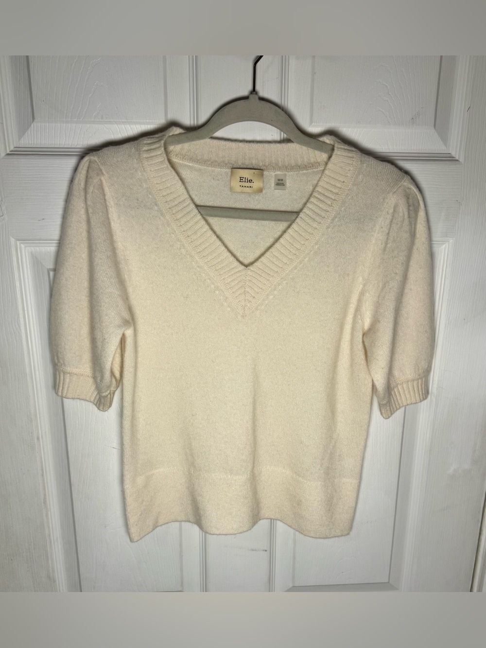 Elie Tahari 100% Cashmere Ivory Short Puff Sleeve V-Neck Sweater Size Medium